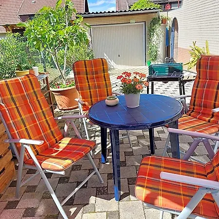 Cosy Flat Close To Nature 아파트 *