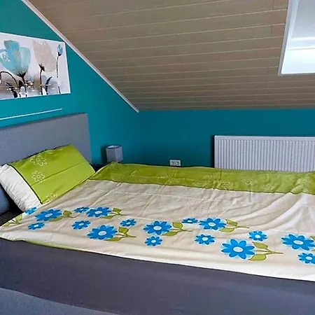 Cosy Flat Close To Nature 아파트